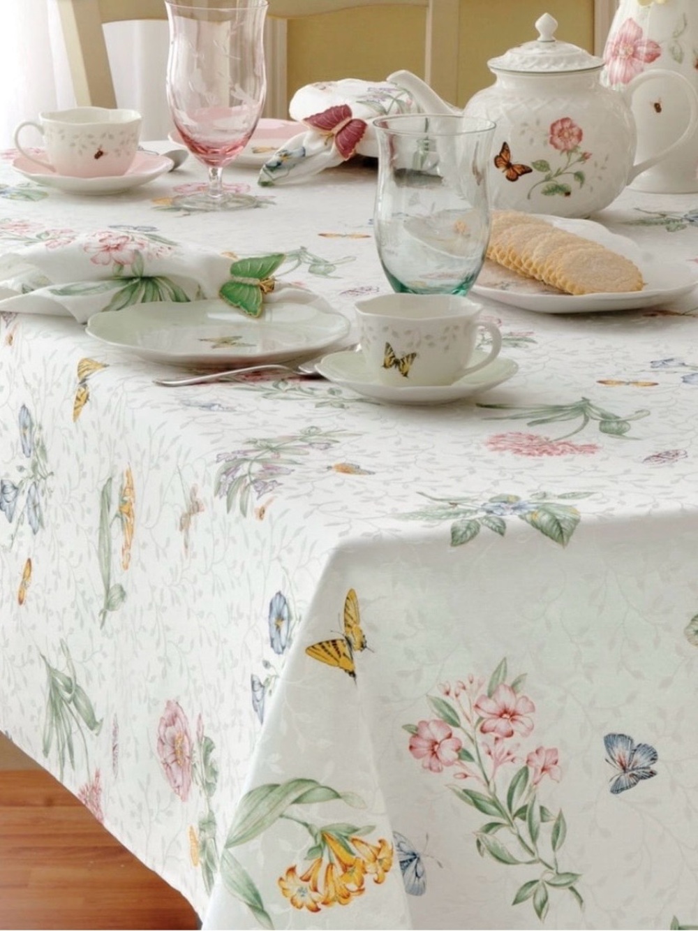Lenox White Tablecloth with Multicolor Floral & Butterfly Motif